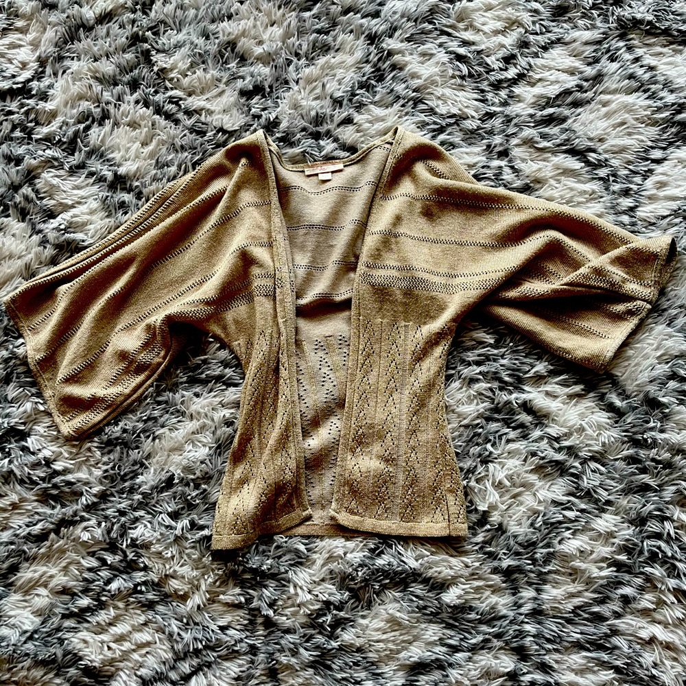 Lux tan light cardigan, half sleeves, sparkles mixed in, size small